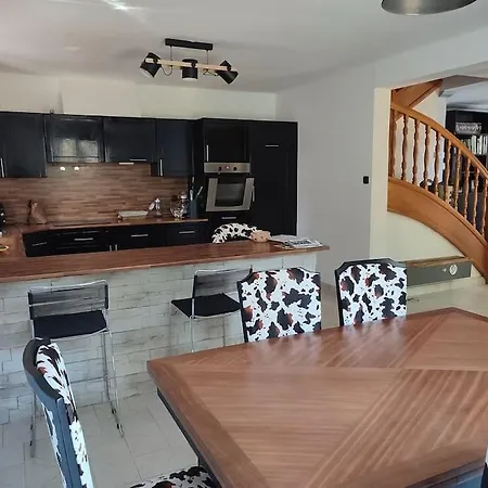 Maison Avec Piscine Holiday home Orleat